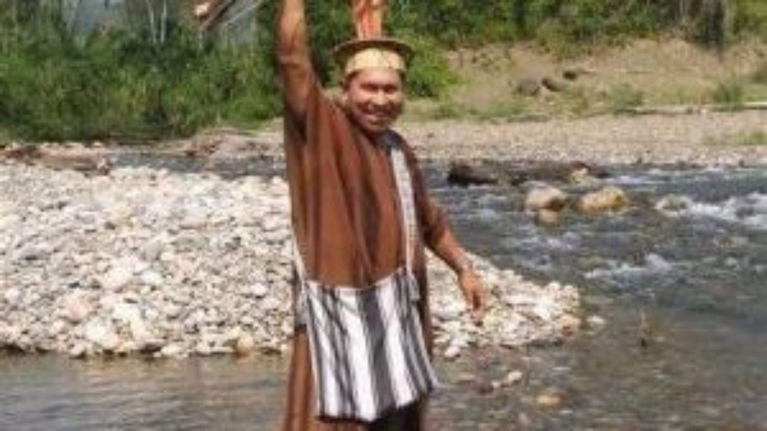 Why is it so dangerous to defend the rainforest in Peru?